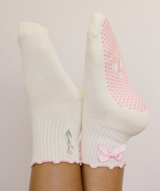 NEW Too Pink Wildflower Pilates  & Yoga Grip Socks
