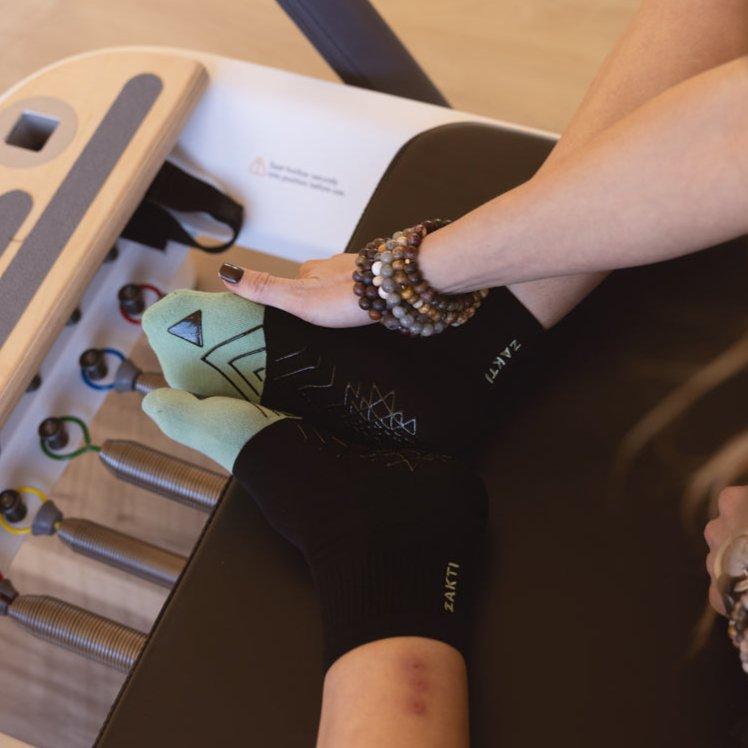 Pilates & Yoga Grip Socks with Silicon Squish